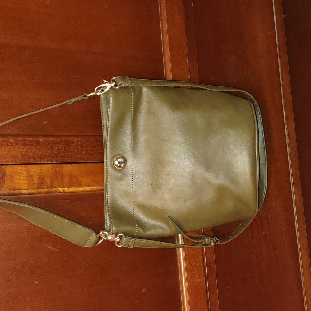 Nine west bucket bag